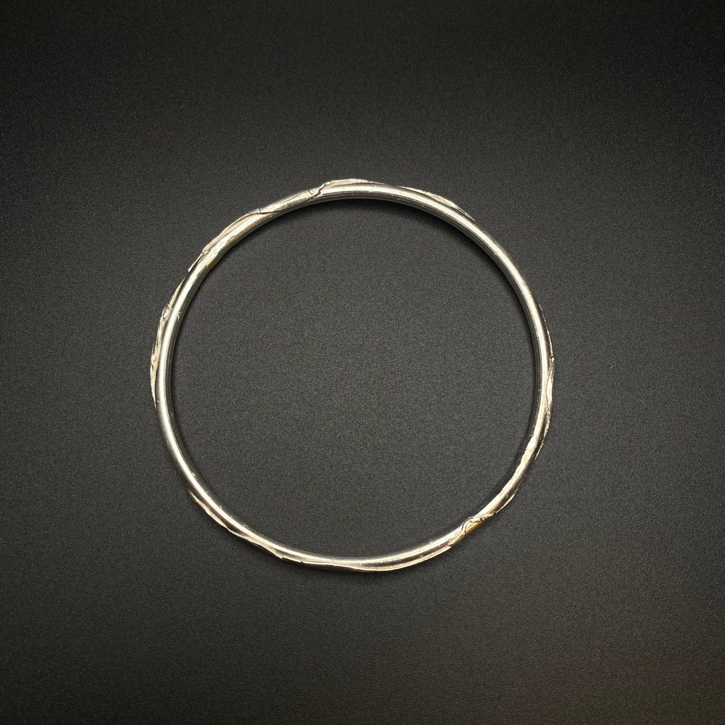 Wavy Bangle